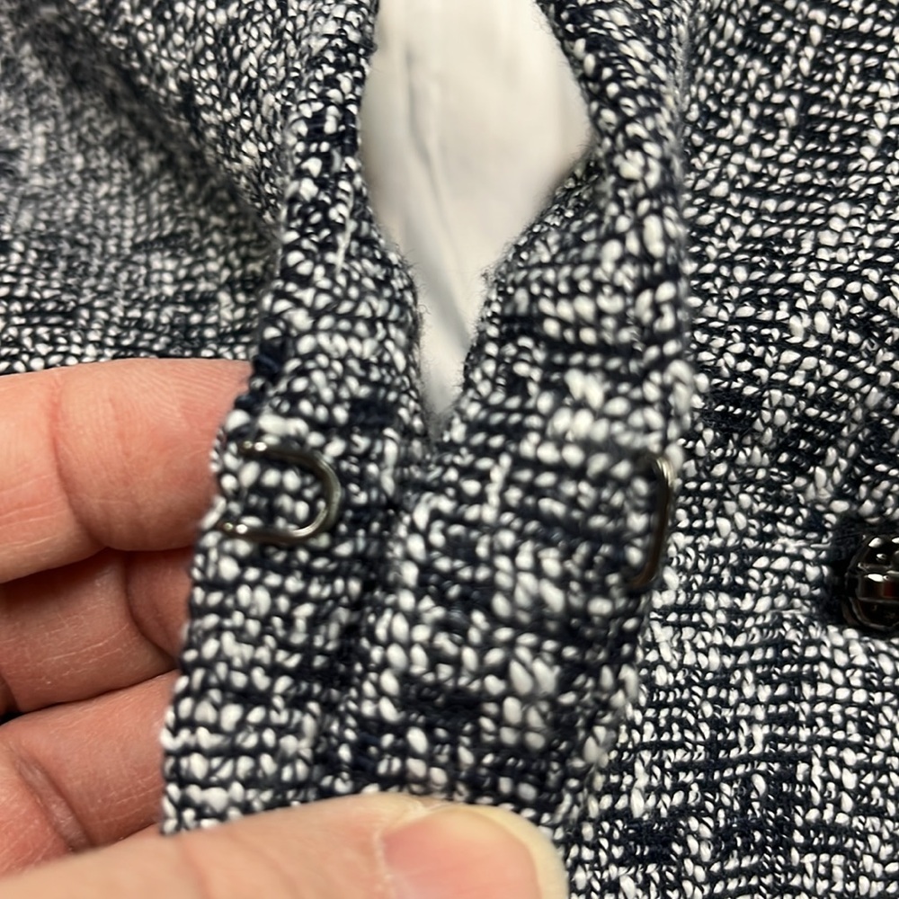 Women's Black and White Tweed Jacket - Picture 11 of 16